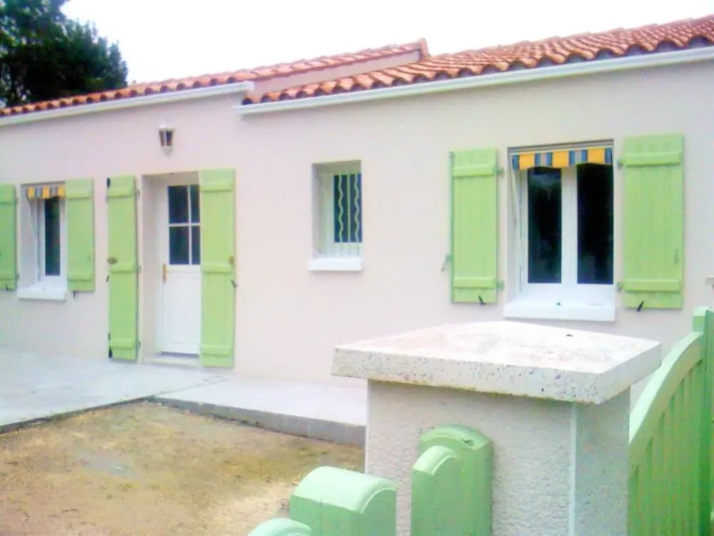 House With 2 Bedrooms in Saint Pierre D'oleron, With Enclosed Garden - - Miniature 8
