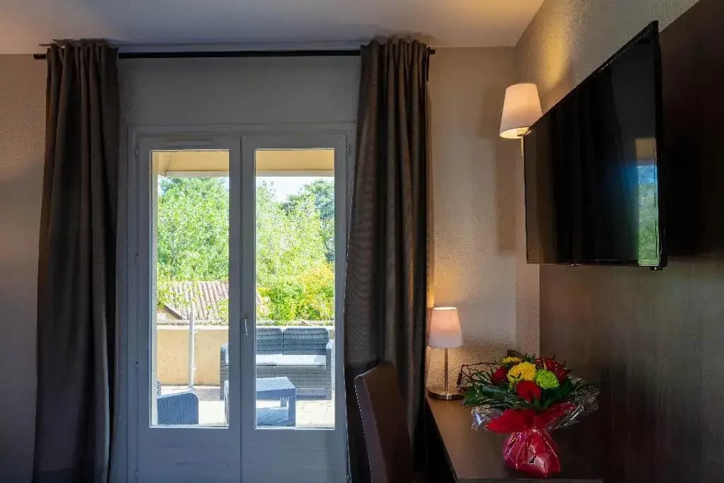 Logis Hotel Noemys Morgon - Miniature 7