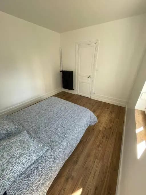 Superbe appartement rénové avec parking gratuit - Photo 4