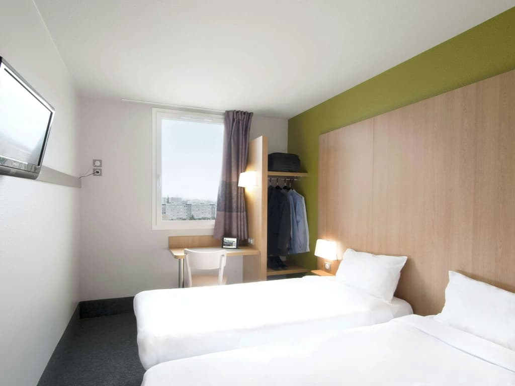 B&B HOTEL Lyon Vénissieux - Photo 3