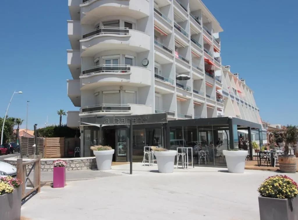 Studio climatisé tout confort à 2 pas de la mer avec parking privé - Photo 4