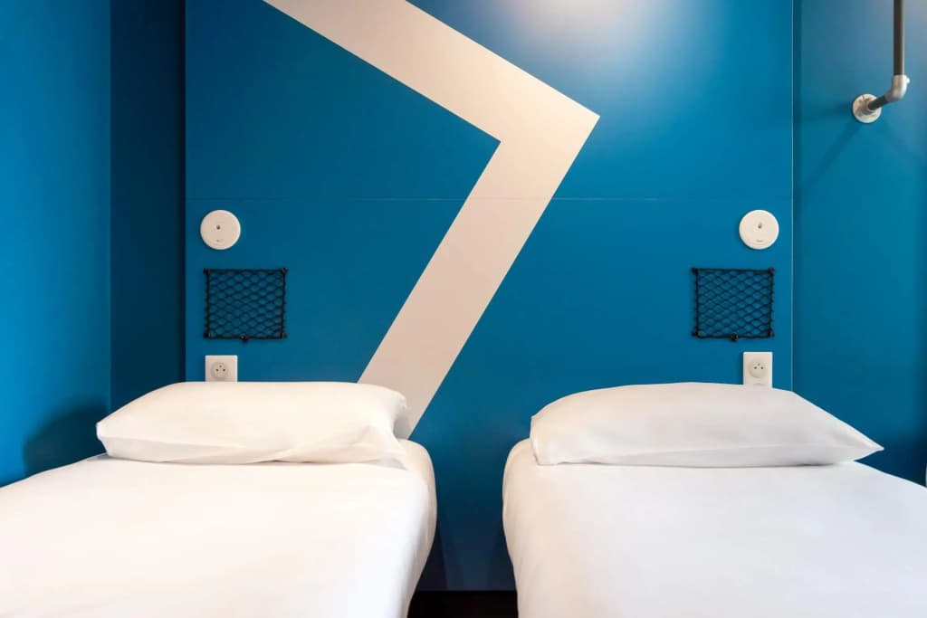 ibis Budget La Rochelle Centre Gare - Miniature 8