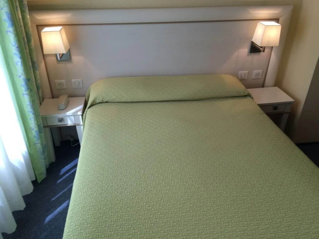 Hôtel Elysée - Photo 5