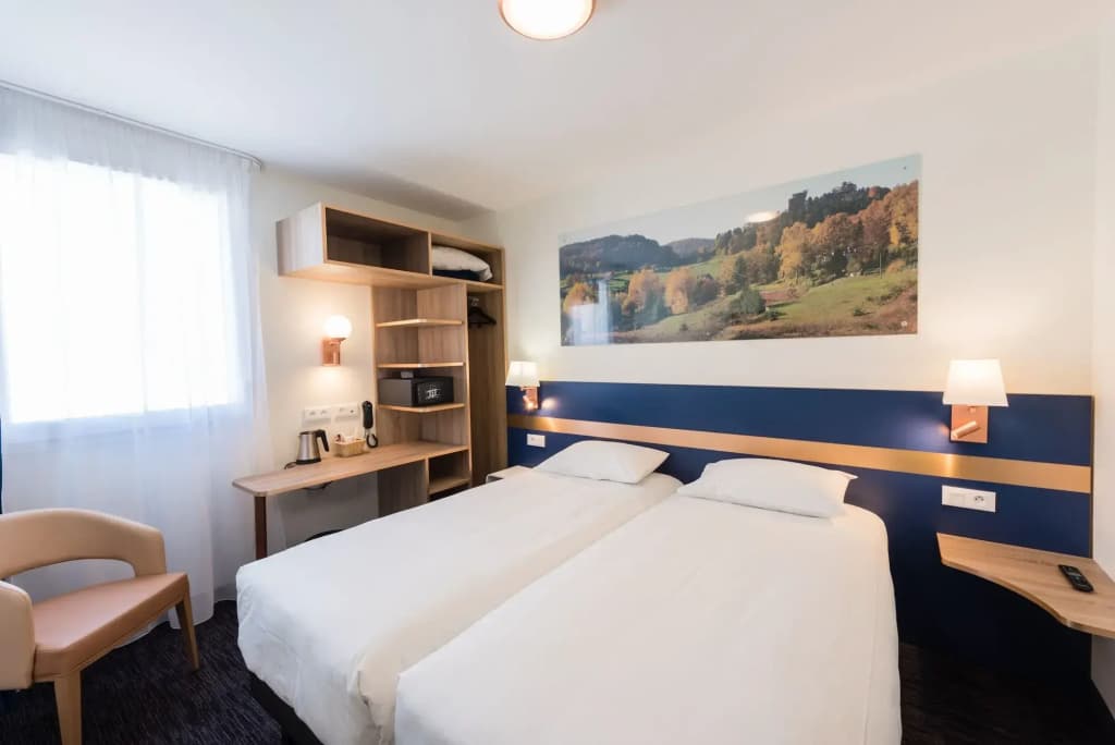 K Hotel - Photo 3