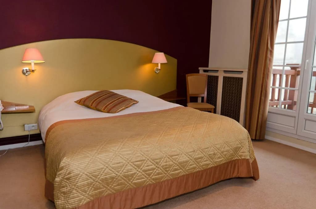 Hotel Le Continental - Photo 3