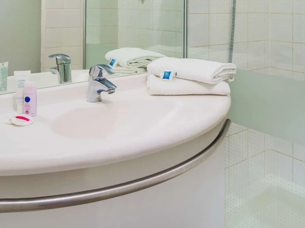ibis budget Paris Aubervilliers - Miniature 8