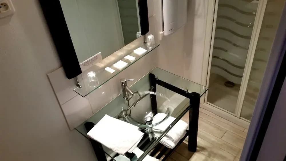 Logis Hotel La Promenade - Photo 3