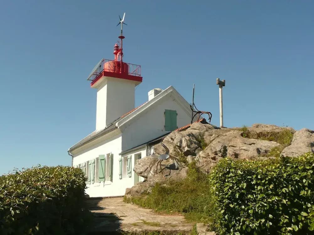Stone House in Lilia Near Ile Vierge Lighthouse - Miniature 8