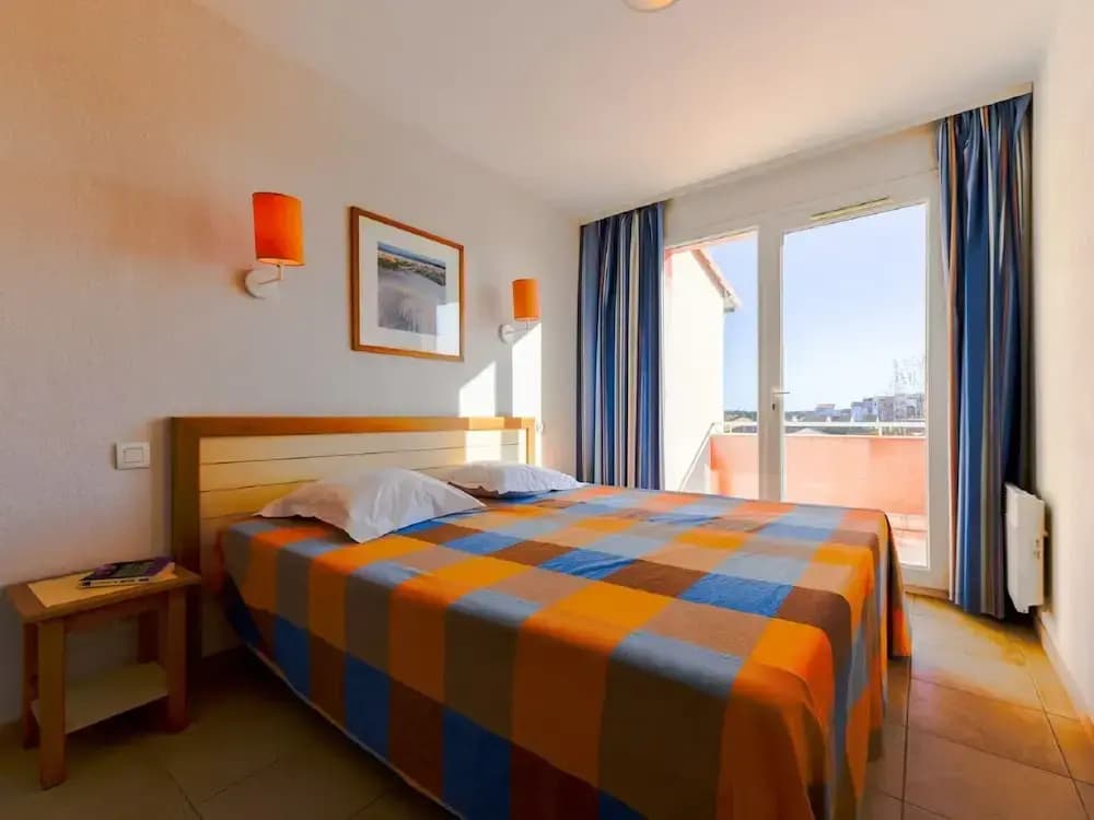 Comfortable Apartment With Dishwasher 2 km Away From the sea - Miniature 8