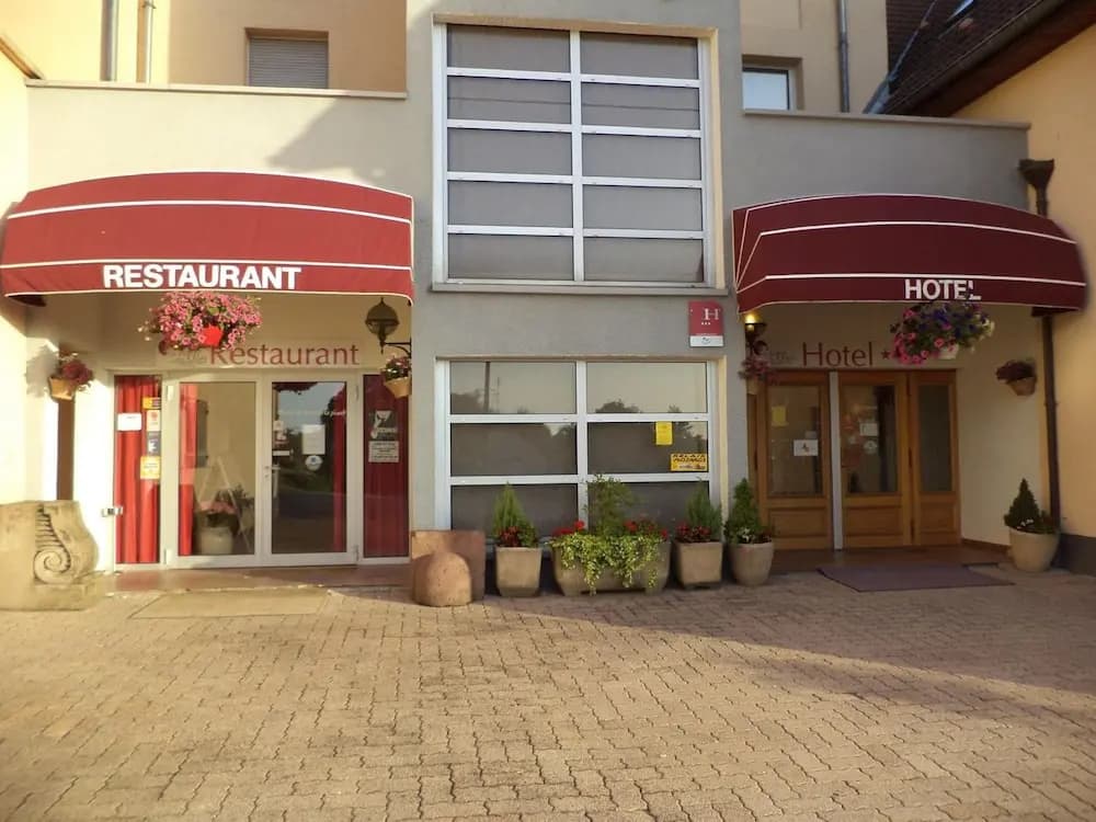 Hotel Au Logis Des Ours - Photo 1