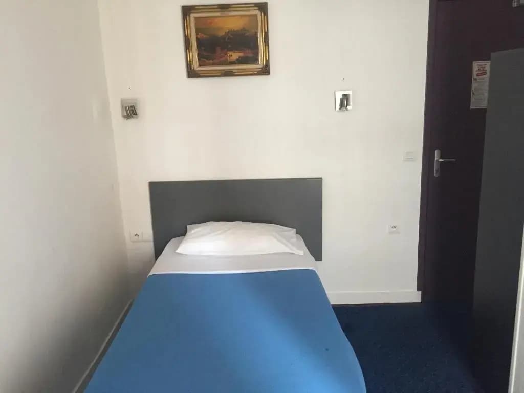 Hotel Chevallier - Photo 1