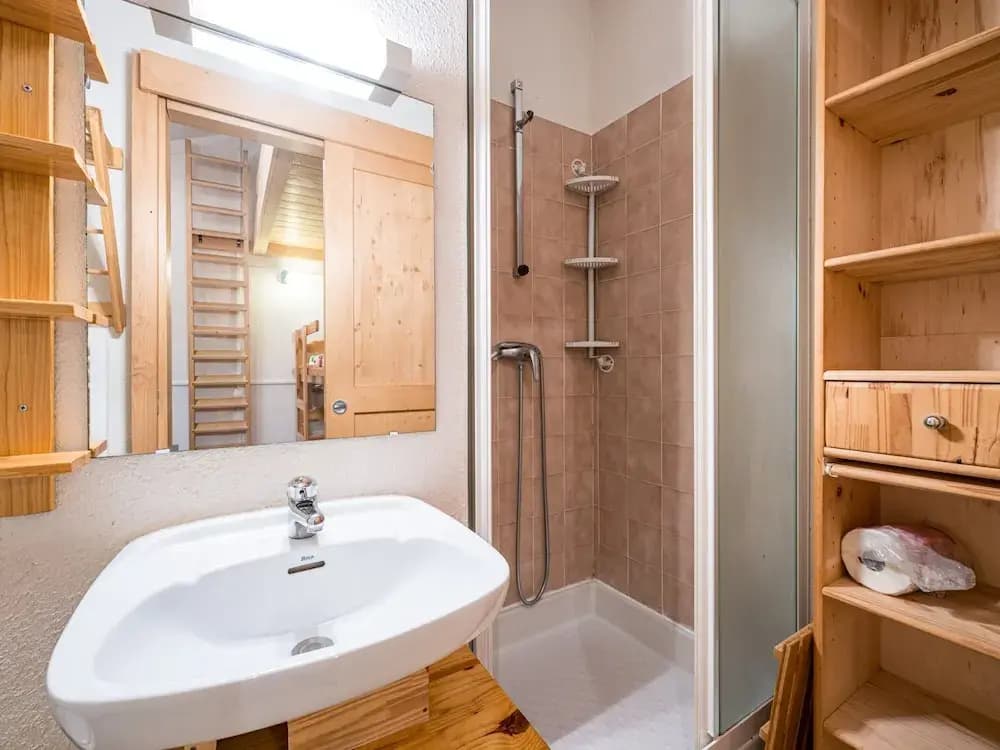Cosy Apartment in the Mountains in Morillon - Miniature 7