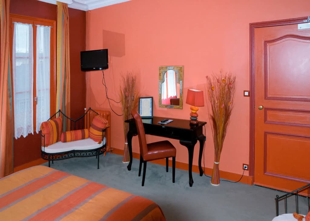 Hôtel Colbert Tours - Photo 3