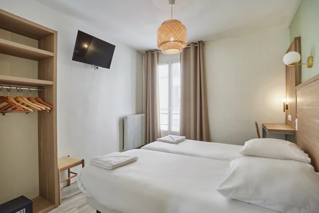 Merryl Hotel - Photo 5