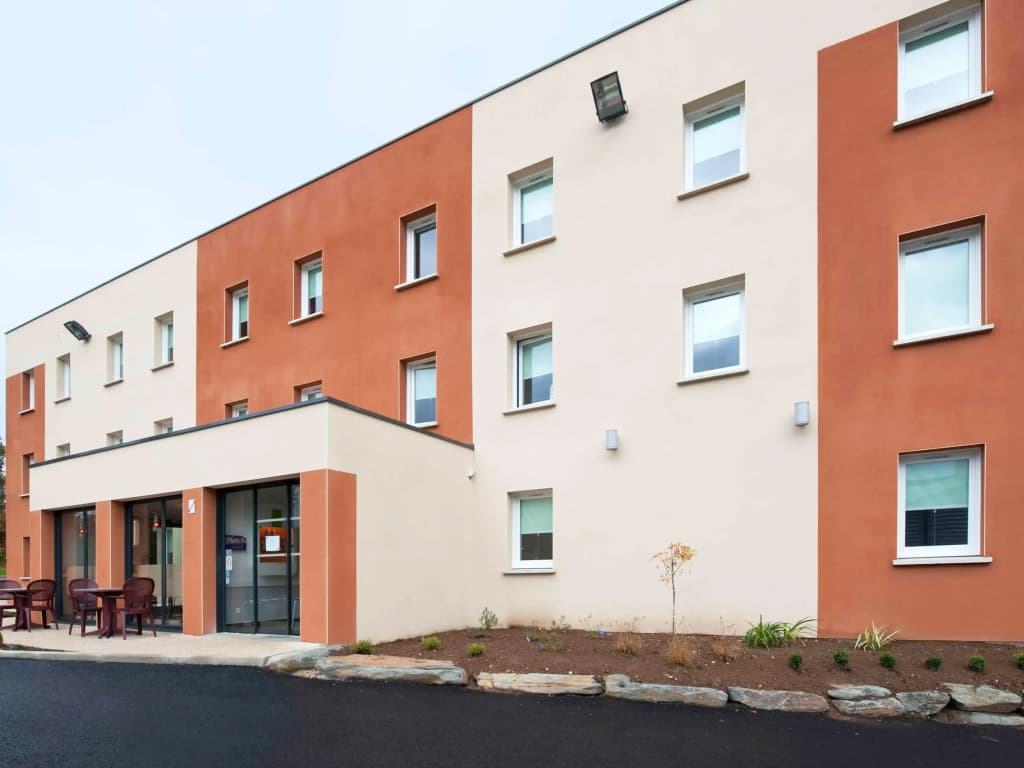 Ibis Budget Pontivy Centre Bretagne - Photo 1