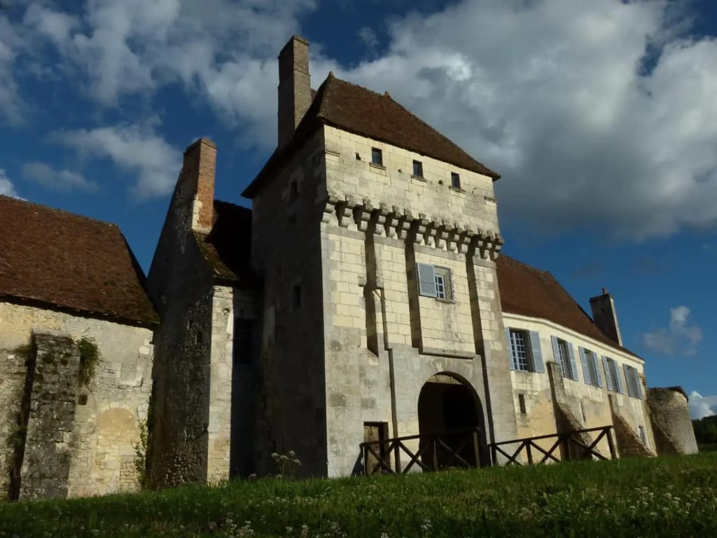 Chateau monastere de la Corroirie - Photo 2