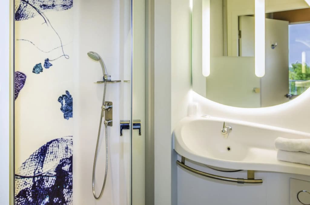 ibis budget Saint Quentin en Yvelines Velodrome - Miniature 8