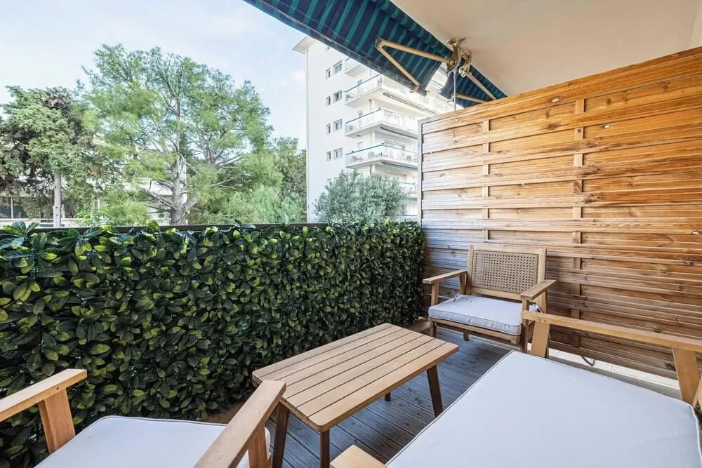 Renovated apt With Parking & Terrace - Palm Beach - Miniature 8