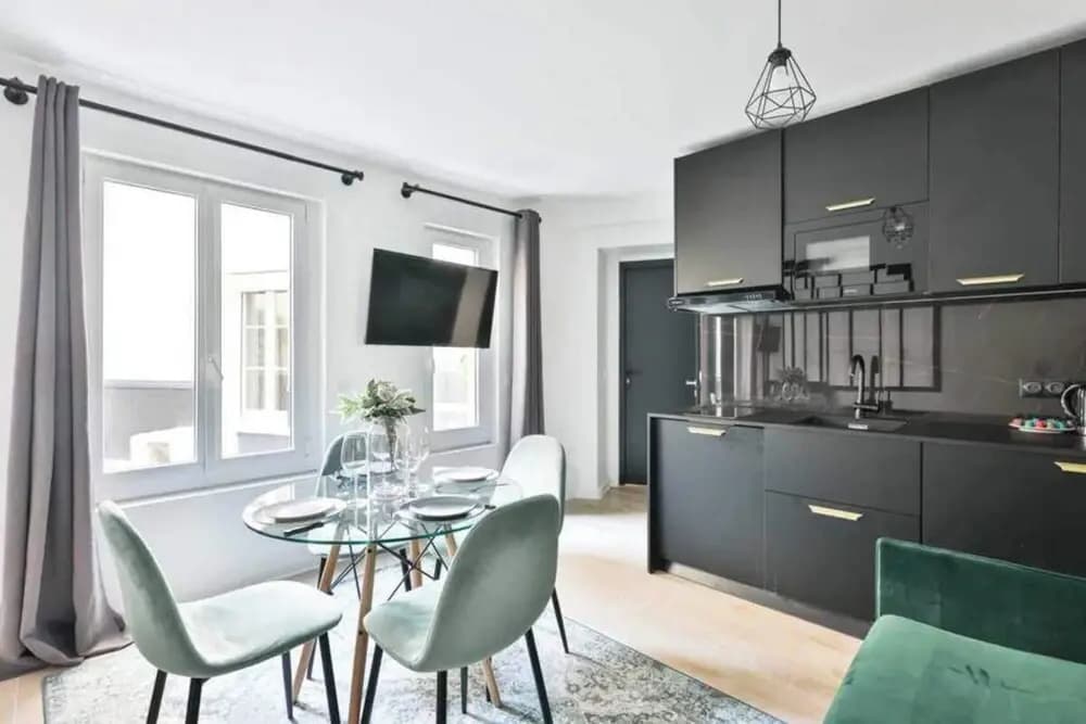 Appartement in the Heart of Paris Jardin du Luxembourg - Photo 5