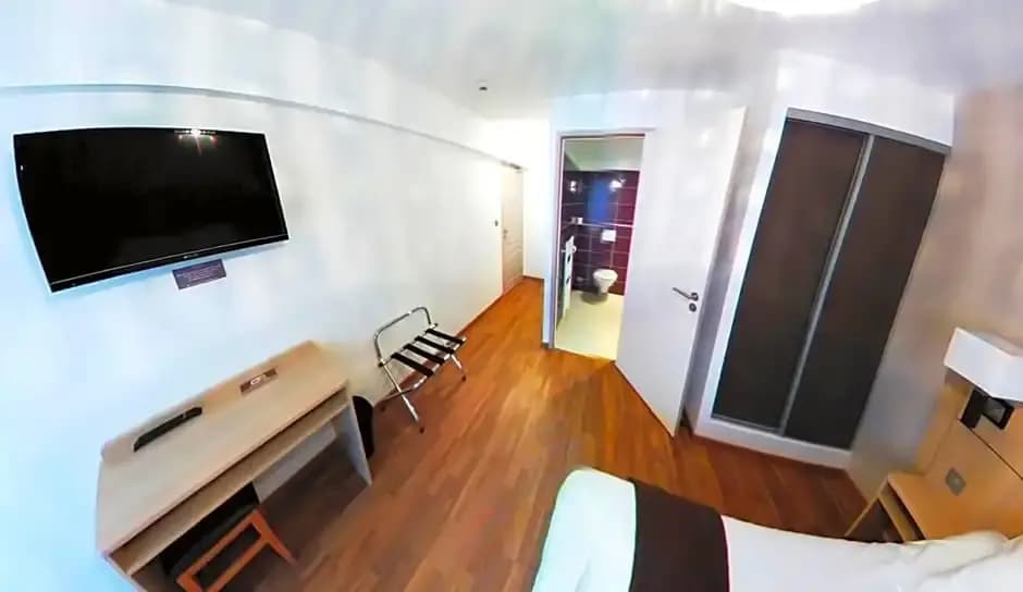 Hotel Au Bon Coin - Photo 3