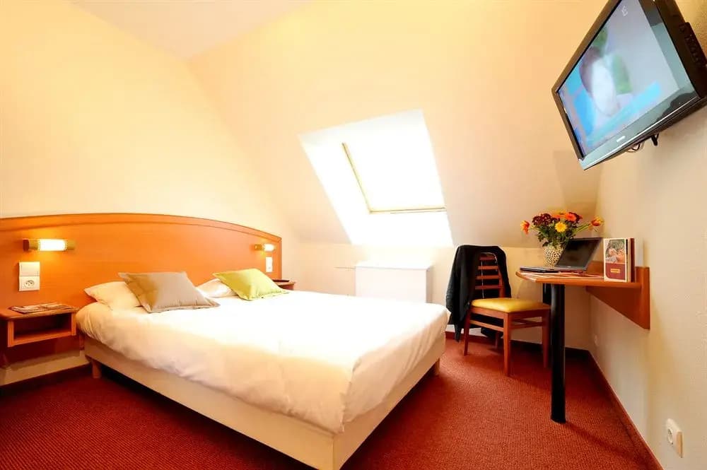 Comfort Hotel Emerainville Marne-La-Vallee - Miniature 6
