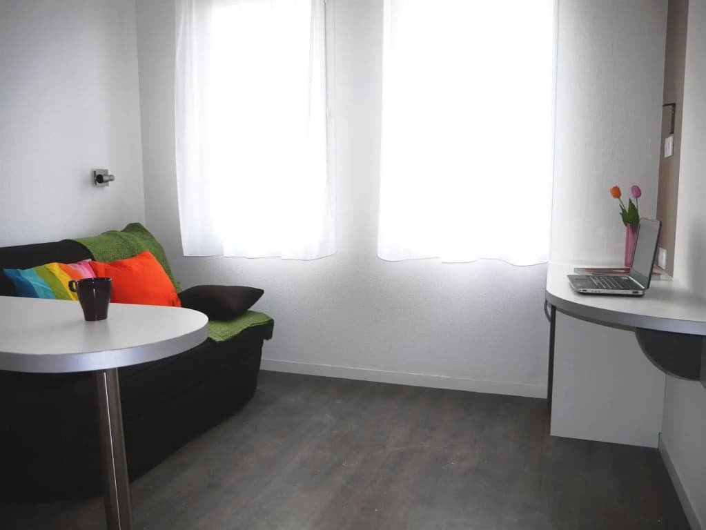 Montempô Apparthôtel Lyon Sud - Photo 2