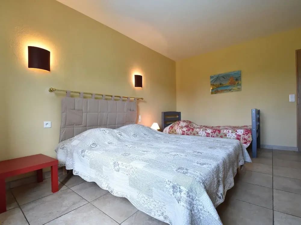 Spacious Villa in Vaison-la-Romaine with Swimming Pool - Photo 5
