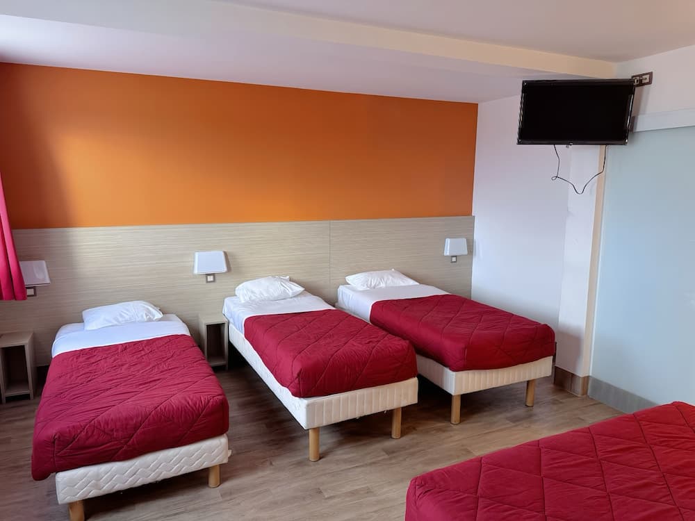Hotel HubOne3 Istres - Miniature 6