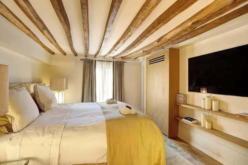 Champs Elysees AC Luxe with Terrace - Photo 5