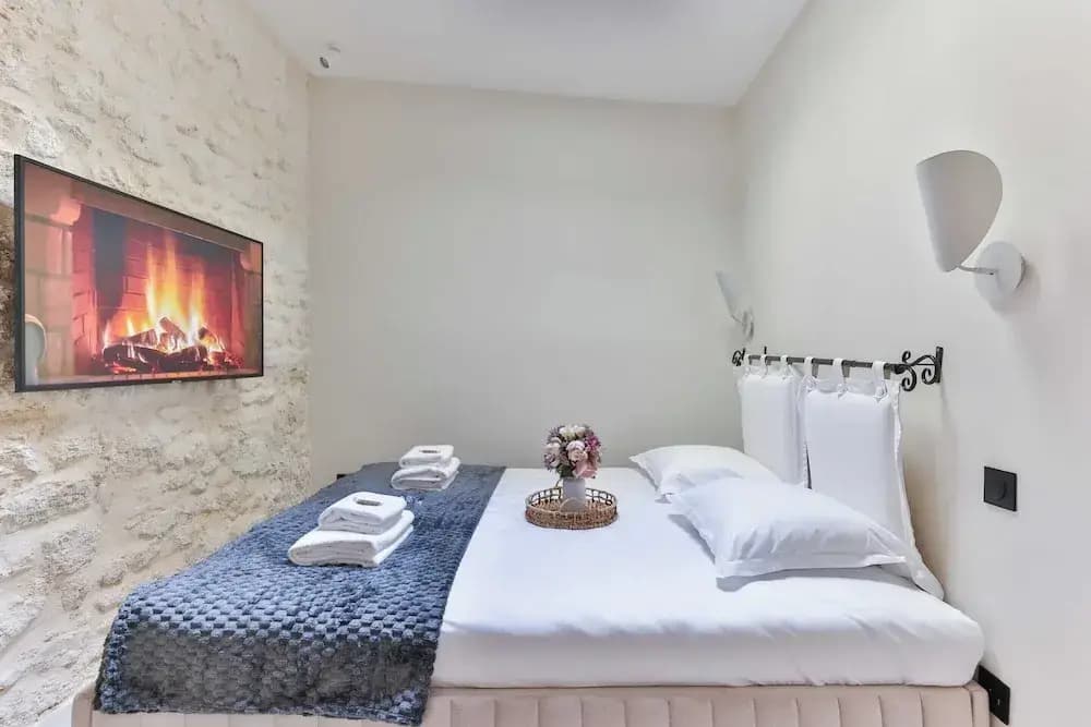 Peaceful Apartment in Eiffel Tower - Photo 4