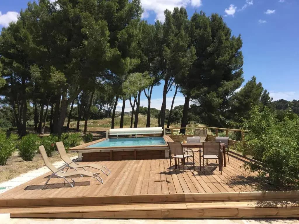 Ferme provençale traditionnelle avec piscine privée, dans un site naturel exceptionnel en campagne de Maussane les Alpille...