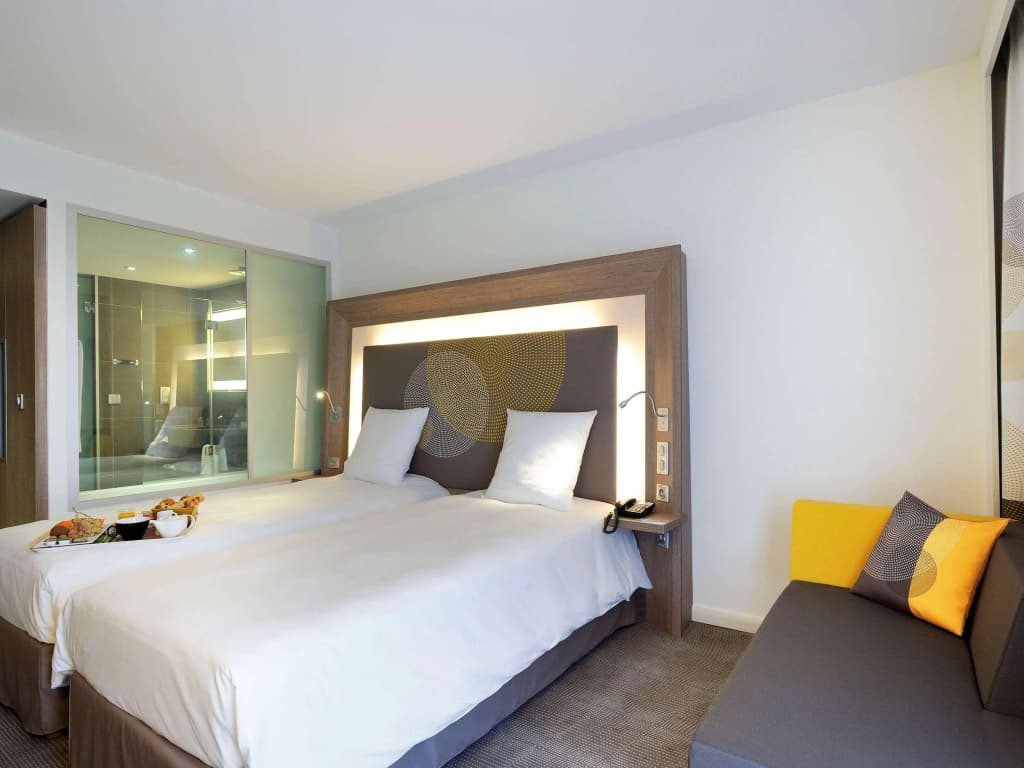 Novotel Avignon Centre - Photo 2