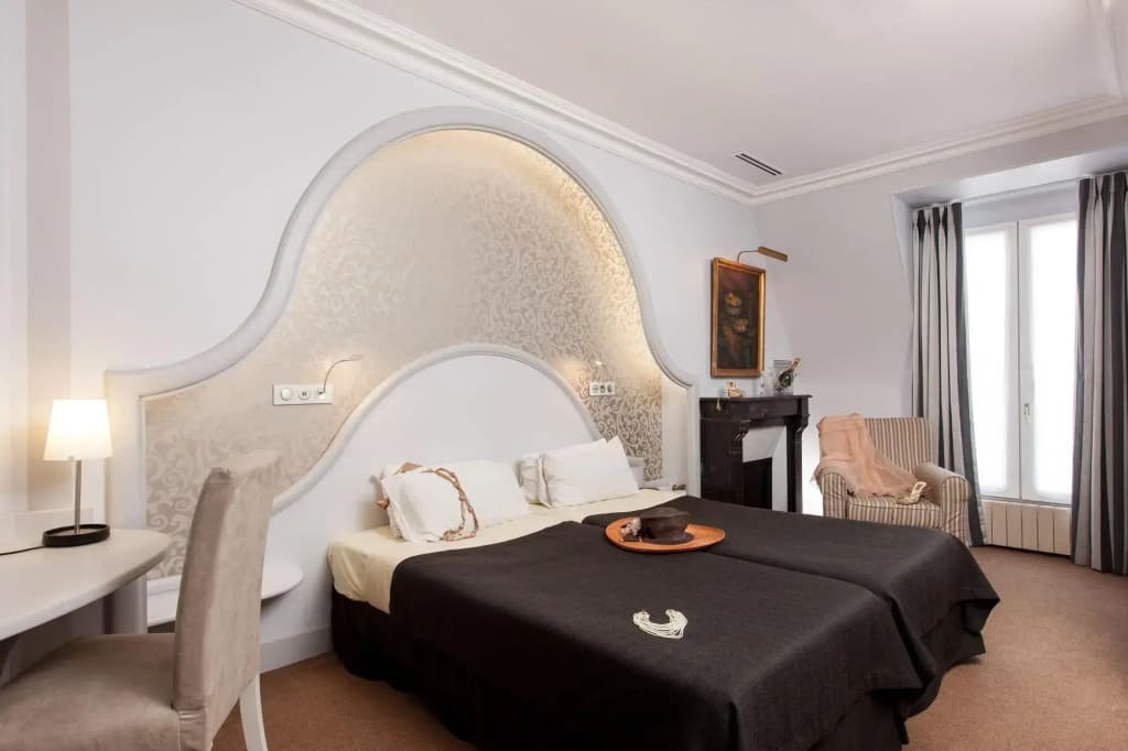 Hôtel Bonaparte - Photo 5