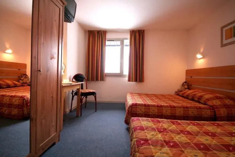 Hôtel Les Ecrins - Photo 4
