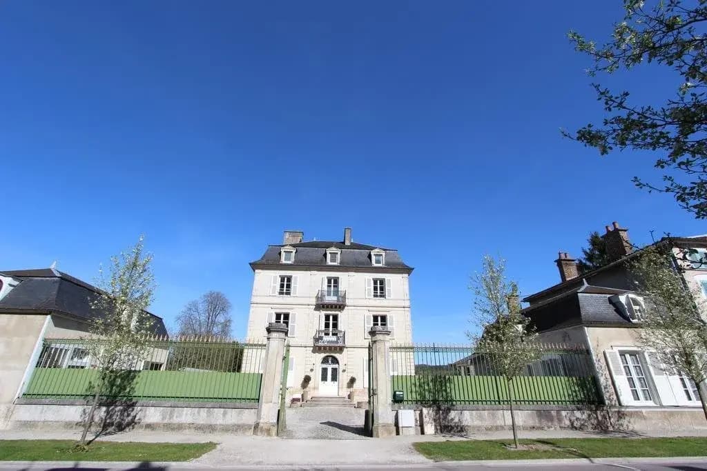 Au Petit Château - Photo 1