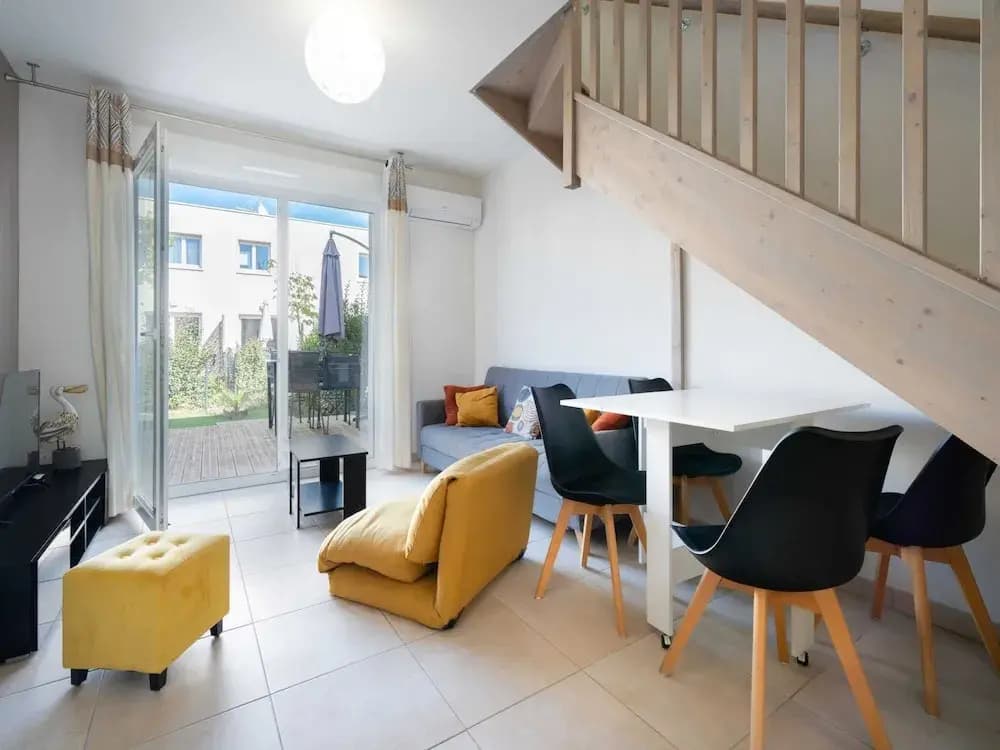 Cozy Beachside Villa in Serignan - Photo 4