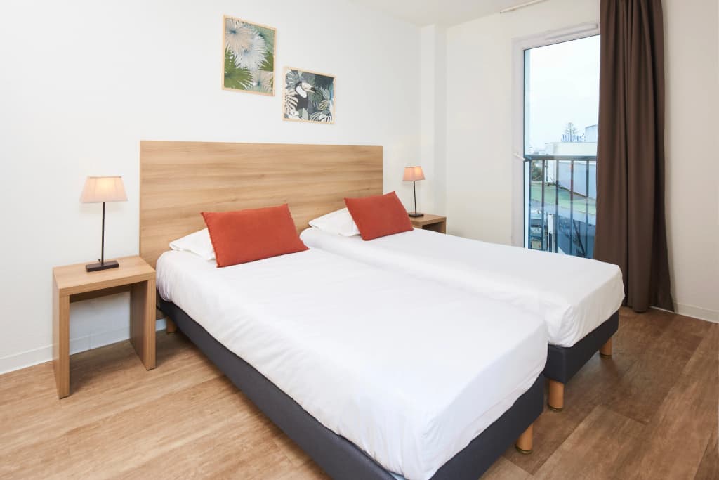 Ténéo Apparthotel Talence - Centre - Photo 3