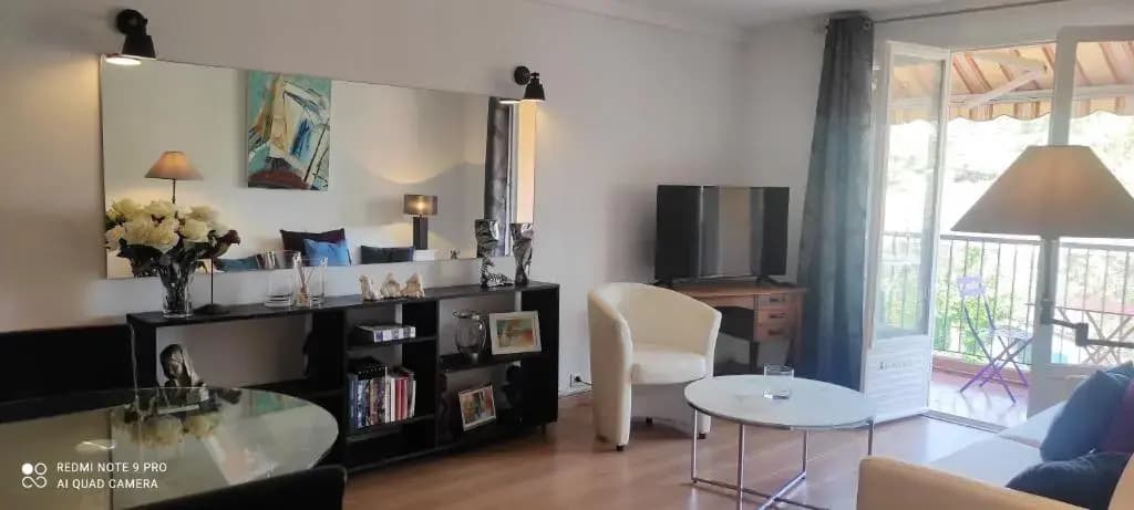 Appartement d'une chambre avec vue sur la ville balcon et wifi a Cogolin a 5 km de la plage - Photo 2