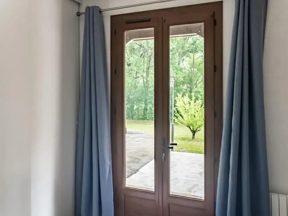 Dordogne Poolside Escape - Miniature 7