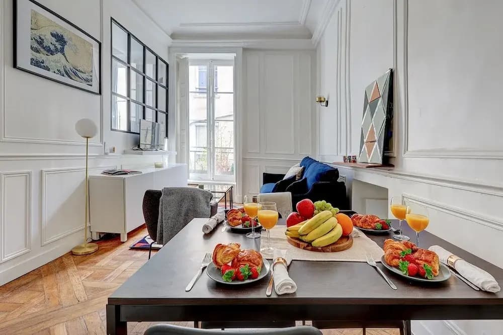 Chic 1BR Flat - Le Marais Charm - Miniature 8
