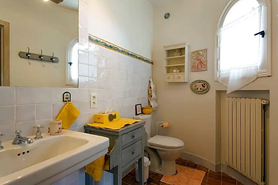 Mas Du Roc BedBreakfast - Photo 5