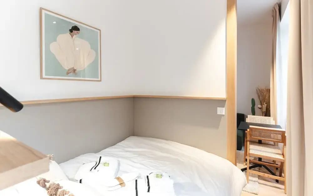 AC Apartment With Terrace in the Center of Paris - Photo 1
