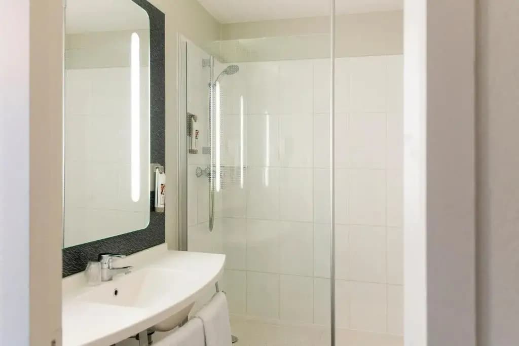 ibis Laval Le Relais d'Armor - Miniature 6