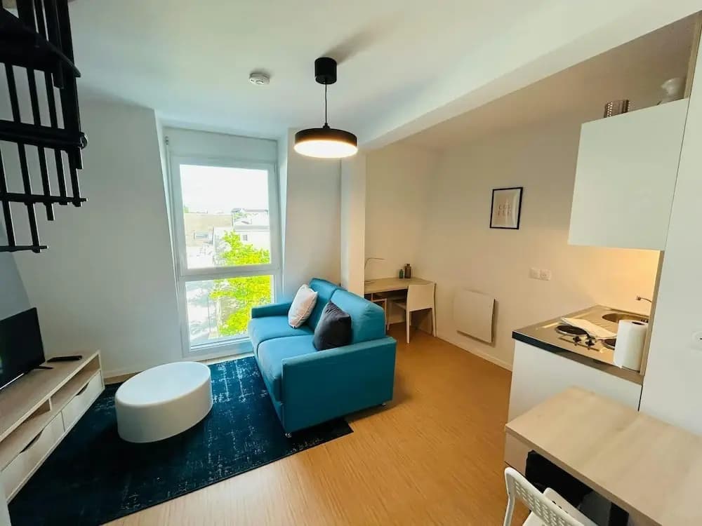 We Live In R - Duplex 502 - Photo 1