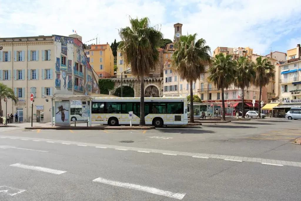Appartement Carla sea view and Palais Des Festivals - Photo 1