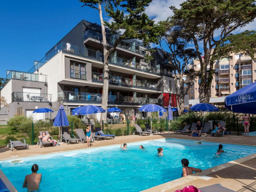 Apartment in La Baule With Sea View - Miniature 8