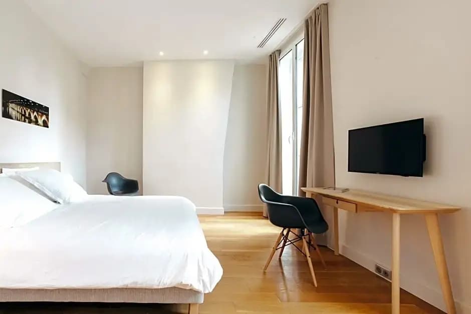 Appartement T4 cours de l'intendance - Miniature 6