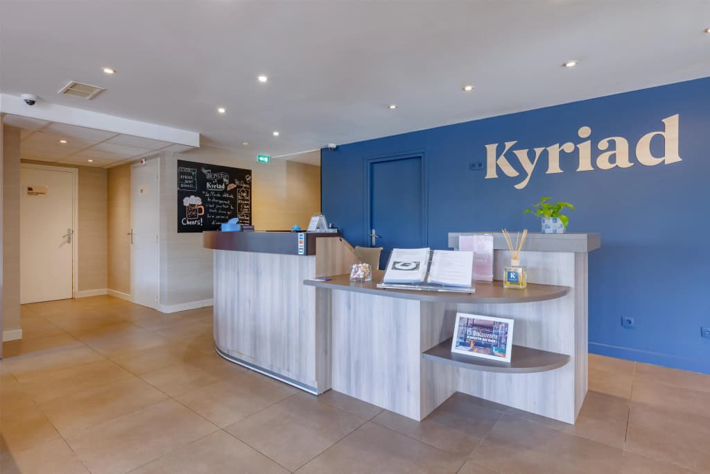 Hôtel Kyriad Lyon Est - Photo 2