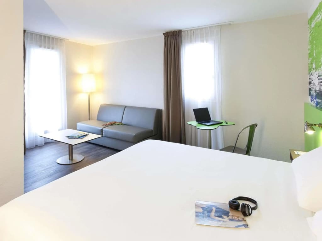 ibis Styles Lyon Villeurbanne Parc de la Tête d'Or - Photo 2
