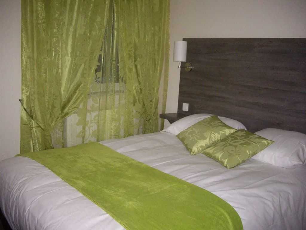 Hotel le Carnot - Photo 4